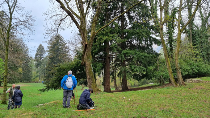 v2